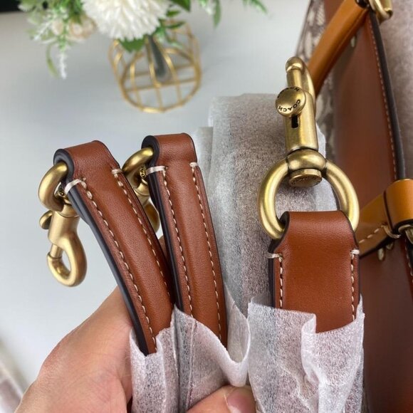 Coach C7962 Signature Textile Jacquard ROG Bag in Cocoa Burnished Amber - Picture 10 of 10